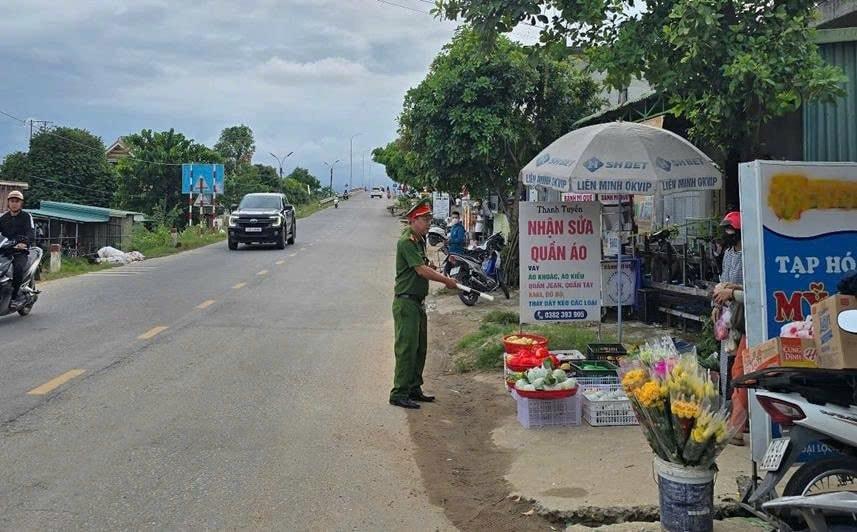 Lập lại trật tự giao thông tại các khu chợ tự phát ở Quảng Trị